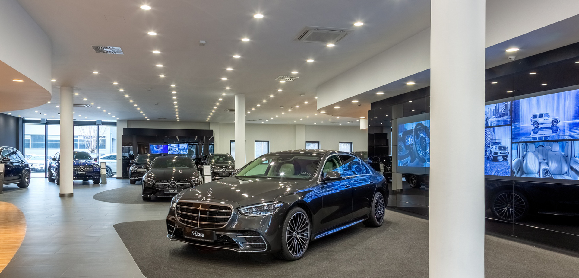 Lighting for the MercedesBenz showroom BUCK